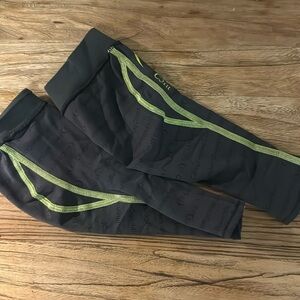 CW-X Compression Calf Sleeve
Small